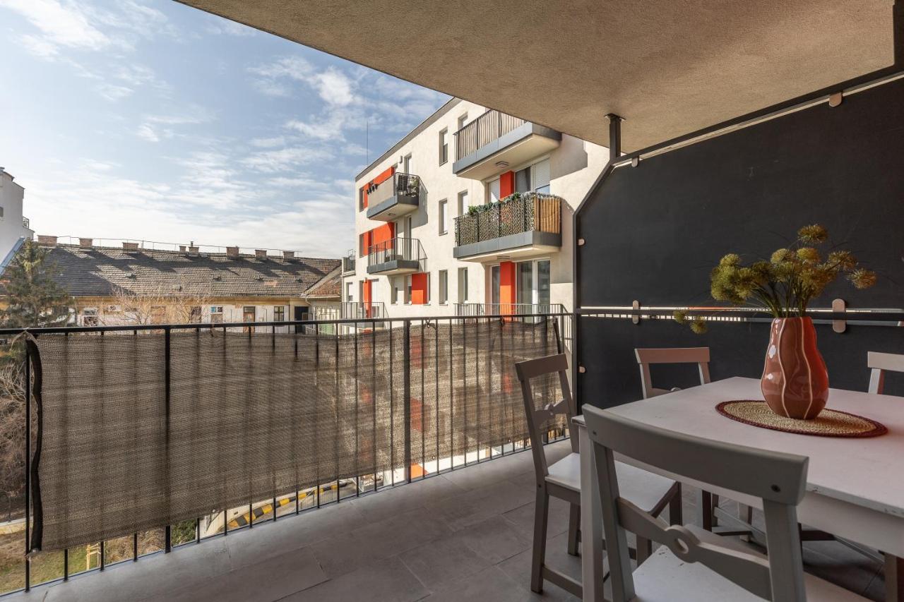 All You Need In Bp - Garage, Terraces, Aircon Βουδαπέστη Εξωτερικό φωτογραφία